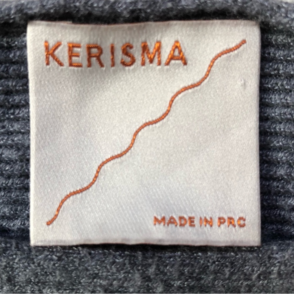 Soft & cozy gray sweater with batwing sleeves, boat neck, & shirttail hem - Picture 8 of 15